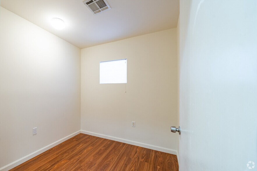 More Photos Of 821 W El Camino Real, Mountain View Flex For Lease