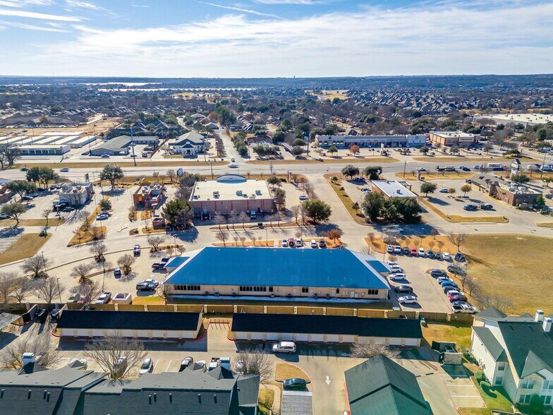 More Photos Of 1200 Crawford Ave, Granbury Medical For Lease