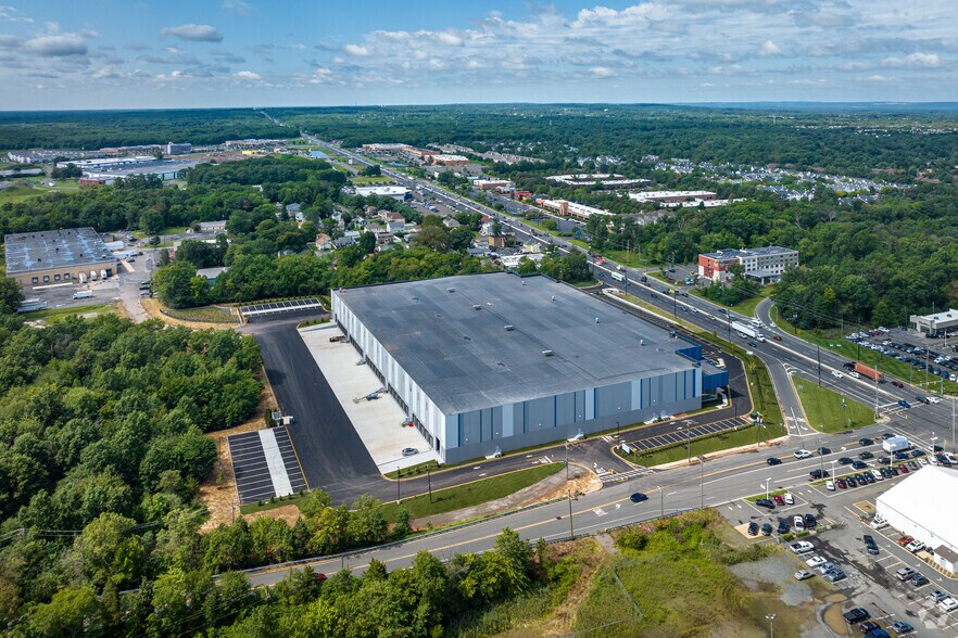 More Photos Of 1980 U.S. Route 1, North Brunswick Warehouse For Lease