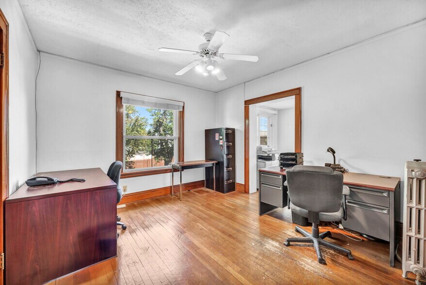 More Photos Of 881 E 222nd St, Euclid Office Residential For Sale