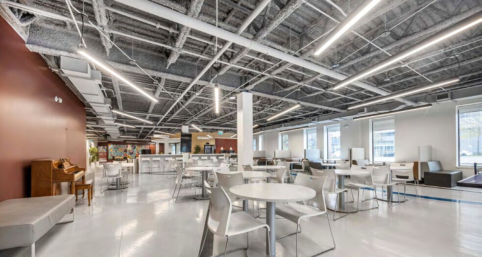 More Photos Of 211 Consumers Rd, Toronto Office For Sale
