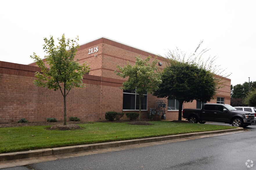 More Photos Of 2138 Priest Bridge Ct, Crofton Light Manufacturing For Lease