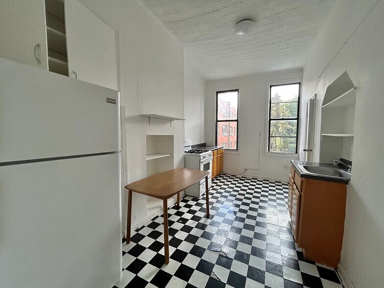 More Photos Of 293 Wyckoff Ave, Brooklyn Apartments For Sale