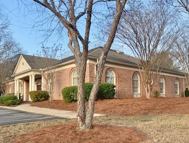 More Photos Of 2421 Brookstone Centre Pky, Columbus Medical For Lease