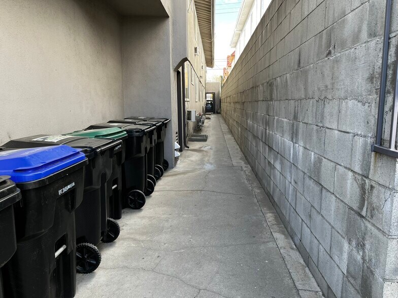 More Photos Of 1057 Western Ave, Glendale Apartments For Sale