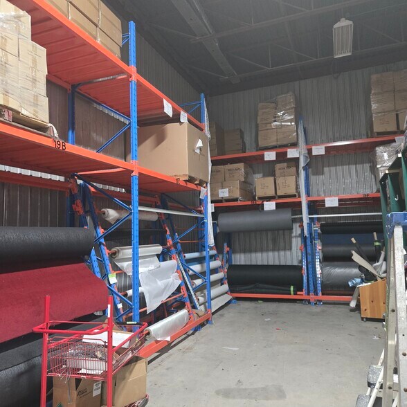 More Photos Of 440 Boul Industriel, St-Eustache Warehouse For Sale