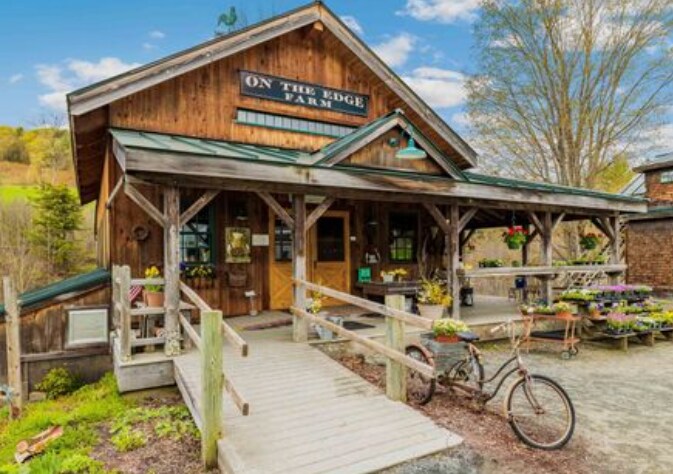 More Photos Of 49 Vermont 12, Pomfret General Retail For Sale