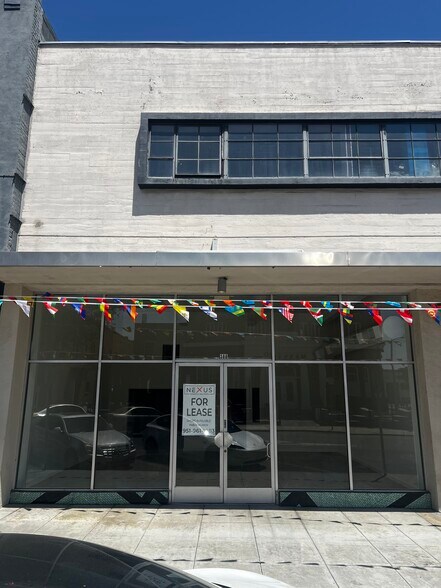 More Photos Of 161-191 W 4th St, Pomona Restaurant For Lease