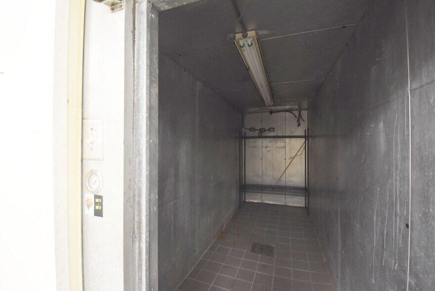 More Photos Of 64 Carriage Oaks Dr, Tyrone Restaurant For Lease