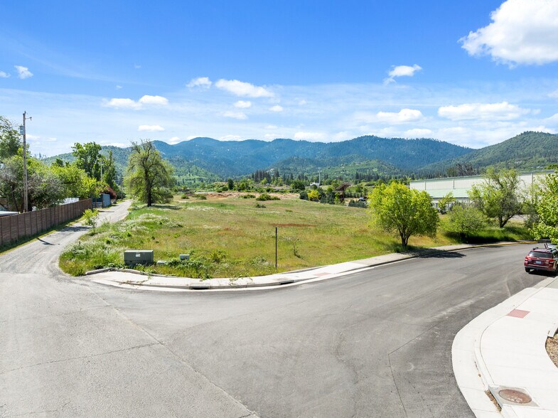More Photos Of 799 Jefferson Ave, Ashland Land For Sale