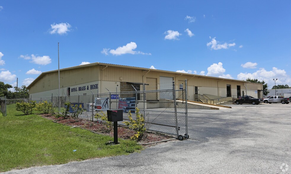 More Photos Of 10101 General Dr, Orlando Warehouse For Lease