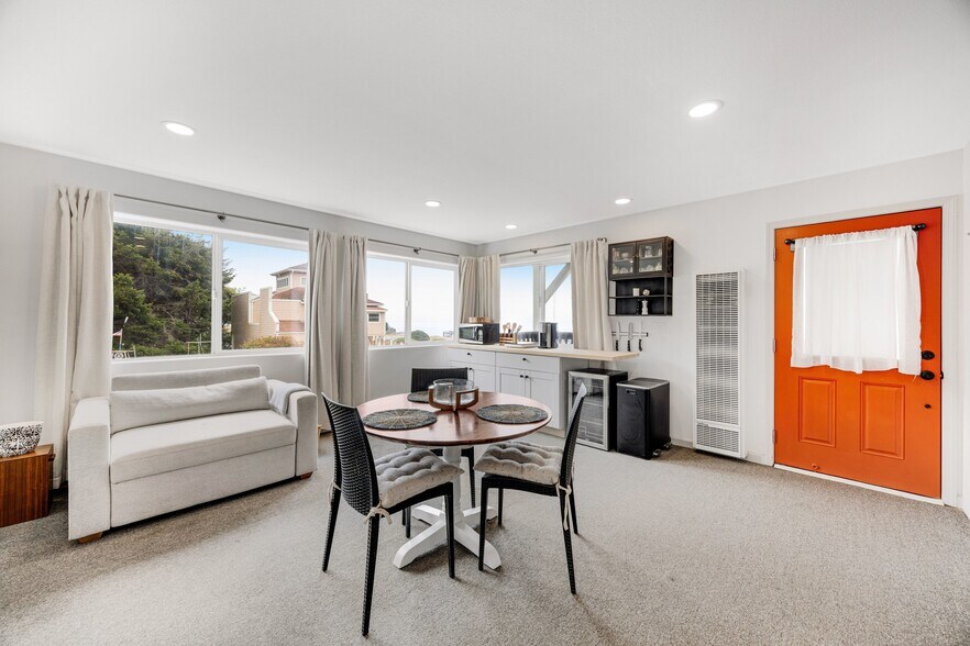 More Photos Of 129 Lower Pacific Dr, Whitethorn General Retail For Sale