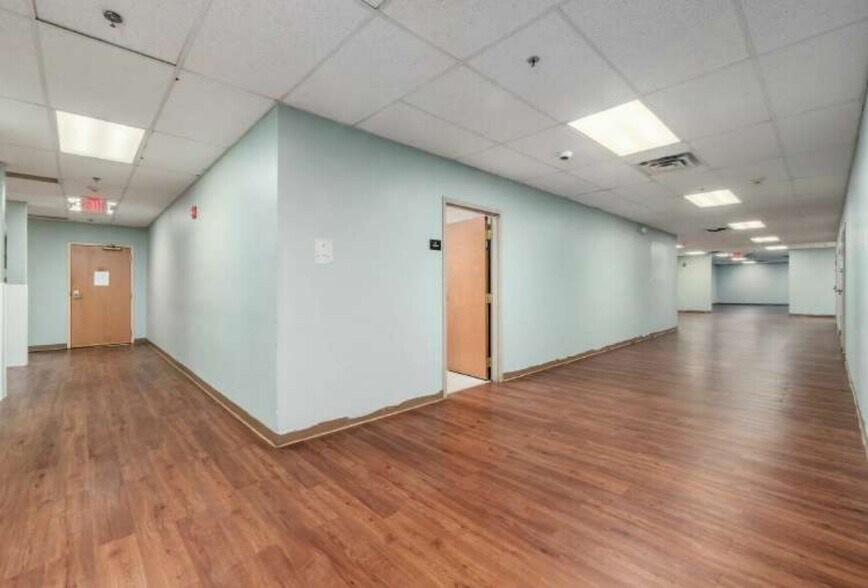 More Photos Of 7400 Huntington Park Dr, Columbus Rehabilitation Center For Sale