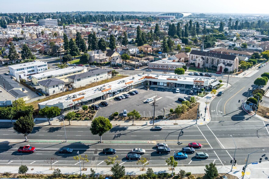 More Photos Of 400-424 E Florence Ave, Inglewood General Retail For Sale
