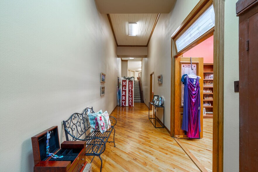 More Photos Of 106 W Columbia St, San Augustine Storefront Retail Office For Sale