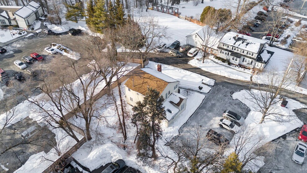 More Photos Of 7 Stokum Ln, New City Office For Sale