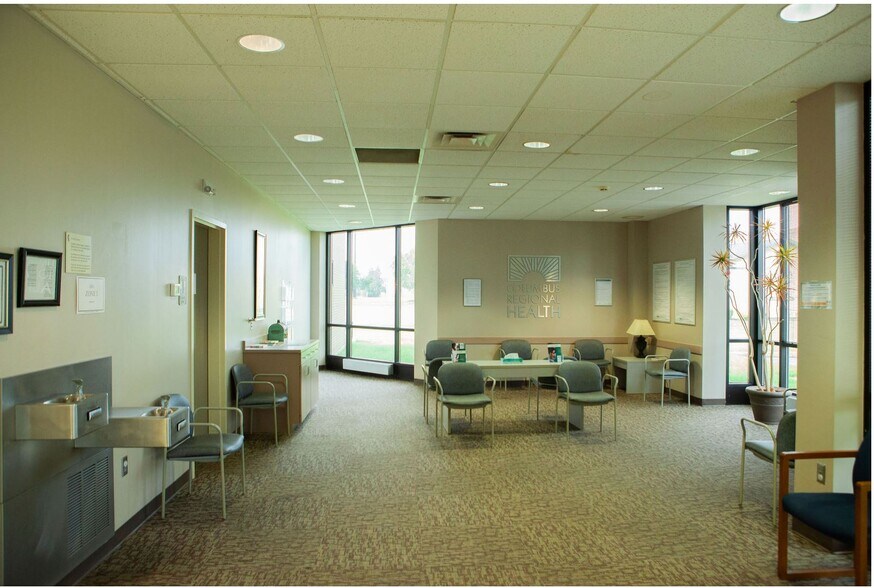 More Photos Of 790 Creekview Dr, Columbus Medical For Sale