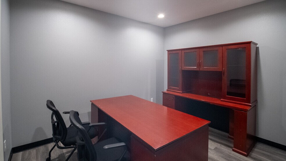 More Photos Of 5931 Bandel Rd NW, Rochester Self Storage For Lease