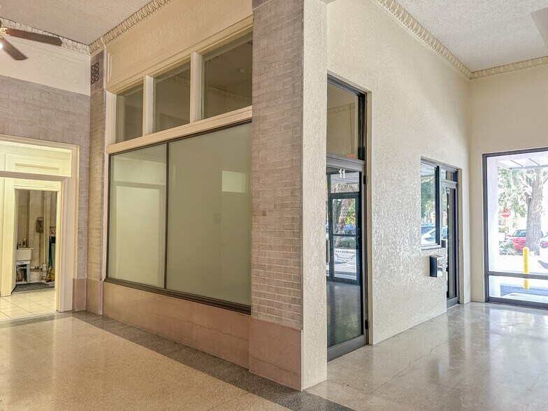 More Photos Of 104 W Reynolds St, Plant City Storefront Retail Office For Sale