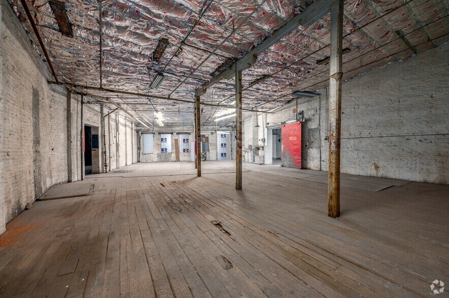 More Photos Of 1720 Columbus Rd, Cleveland Office Residential For Sale