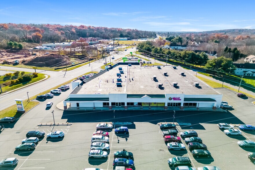 More Photos Of 425 Talcottville Rd, Vernon Freestanding For Lease