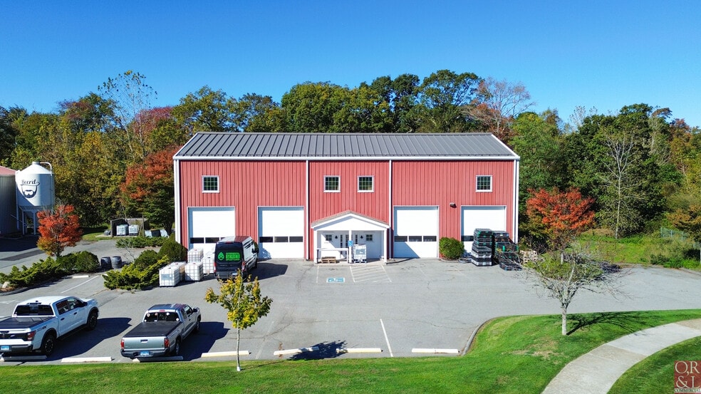 More Photos Of 225 Leonard Dr, Groton Warehouse For Sale