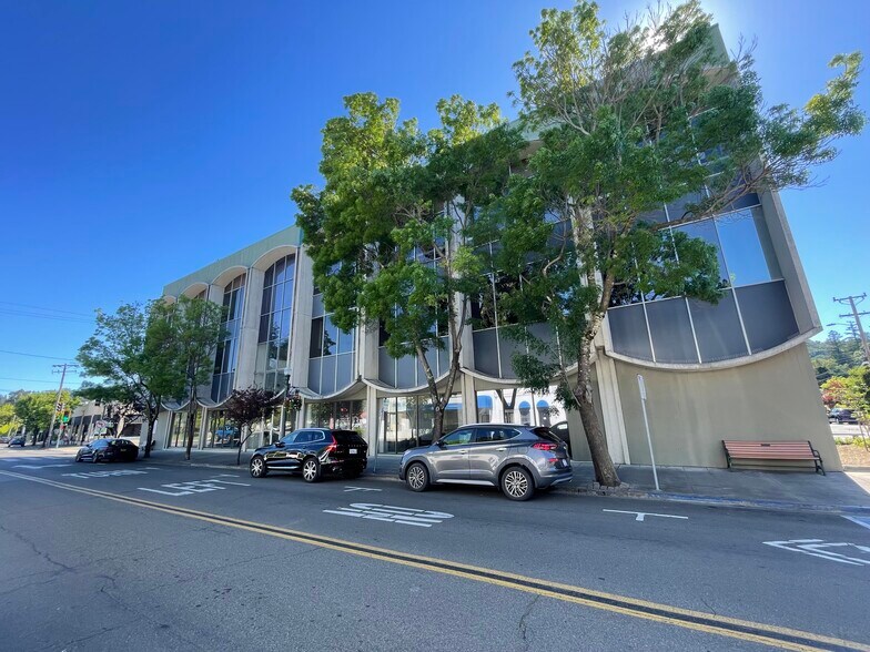 More Photos Of 305 San Anselmo Ave, San Anselmo Storefront Retail Office For Lease