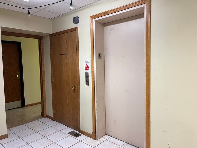 More Photos Of 122 S Minnesota Ave, Saint Peter Apartments For Sale