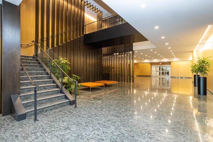 More Photos Of 3555 Farnam, Omaha Office For Lease