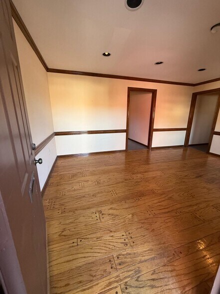 More Photos Of 9843-9855 Business Way, Manassas Office For Lease