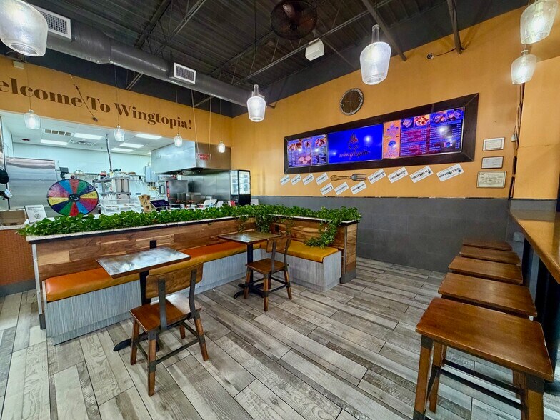 Primary Photo Of 1105 Main St, Forest Park Freestanding For Lease