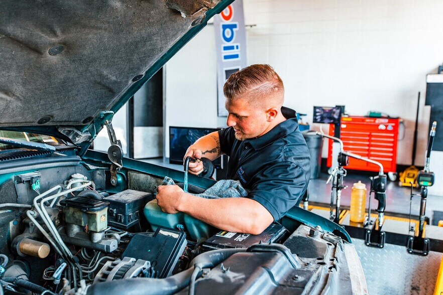 More Photos Of 1307 N Detroit St, Xenia Auto Repair For Sale
