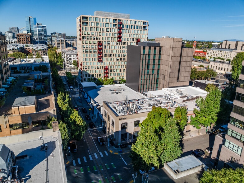 More Photos Of 404 NW 10th Ave, Portland Loft Creative Space For Sale