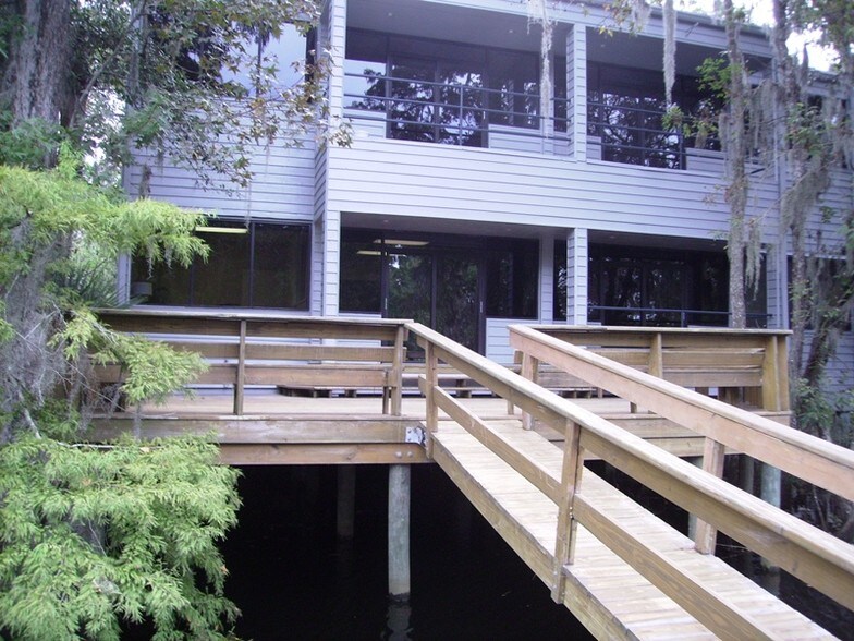 More Photos Of 8826 Goodbys Executive Dr, Jacksonville Office For Lease