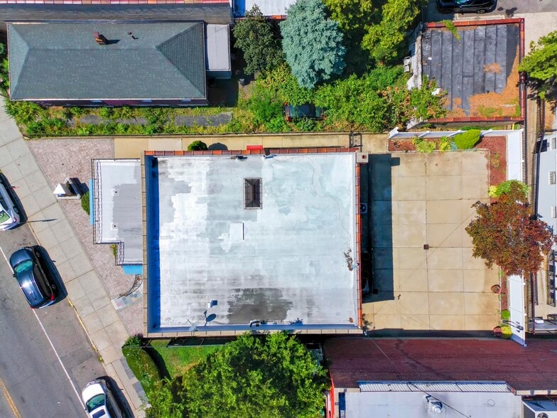 More Photos Of 72-41 Grand Ave, Flushing Medical For Lease