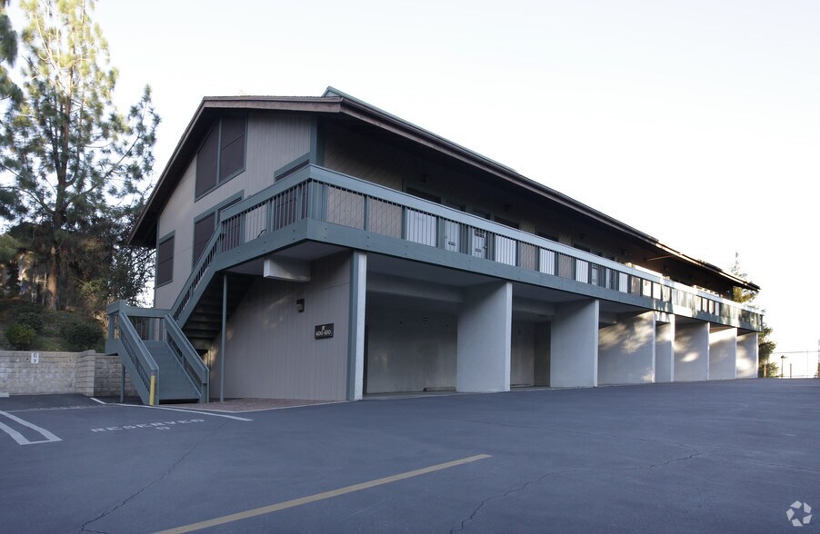 Primary Photo Of 5525 Oakdale Ave, Woodland Hills Unknown For Lease