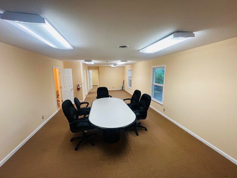 More Photos Of 233 Wilson Pike Cir, Brentwood Office For Lease