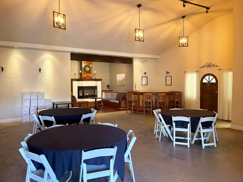 More Photos Of 27012 Briggs Hill Rd, Eugene Winery Vineyard For Sale