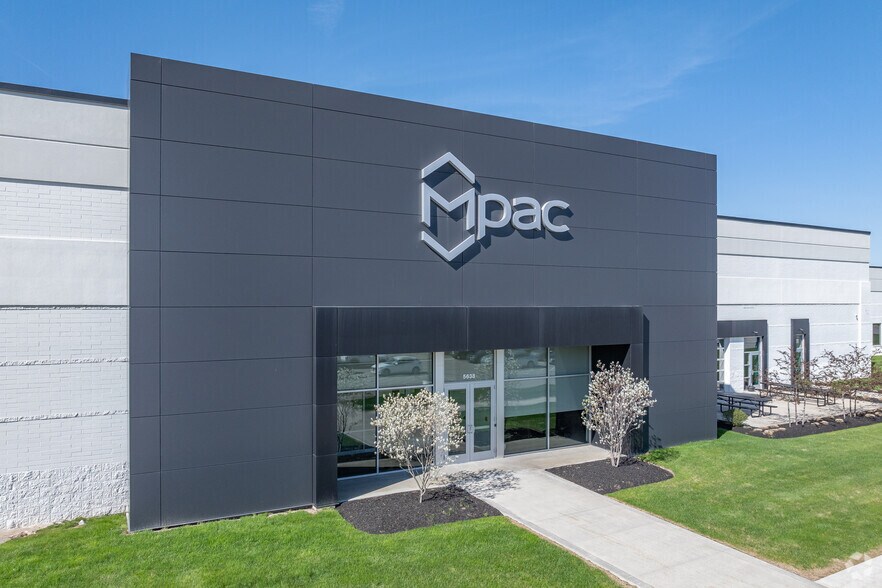 More Photos Of 5638 Transportation Blvd, Garfield Heights Warehouse For Lease