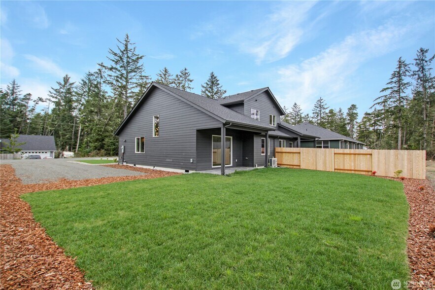 More Photos Of 27906 U St., Ocean Park Apartments For Sale