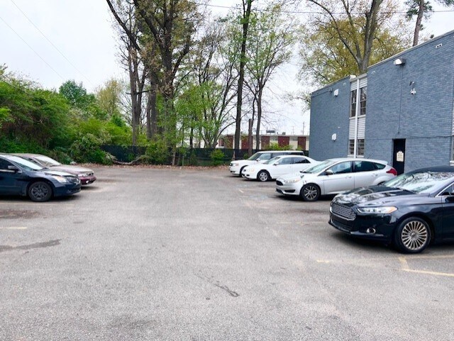 More Photos Of 1283 E Raines Rd, Memphis Apartments For Sale