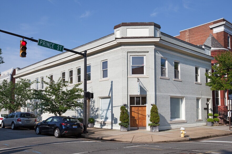Primary Photo Of 900-902 Prince St, Alexandria Office For Lease