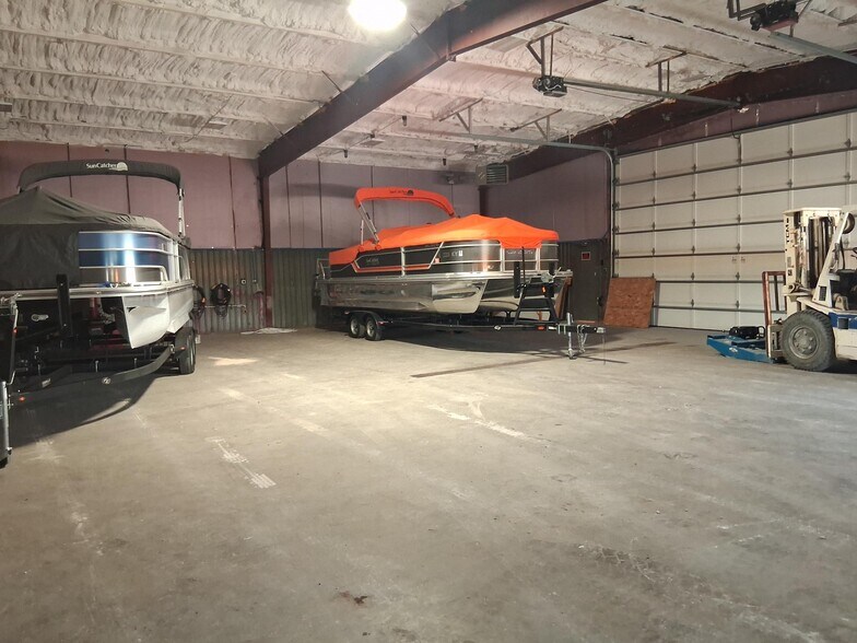 More Photos Of 1117 N Old Route 66, Litchfield General Retail For Sale