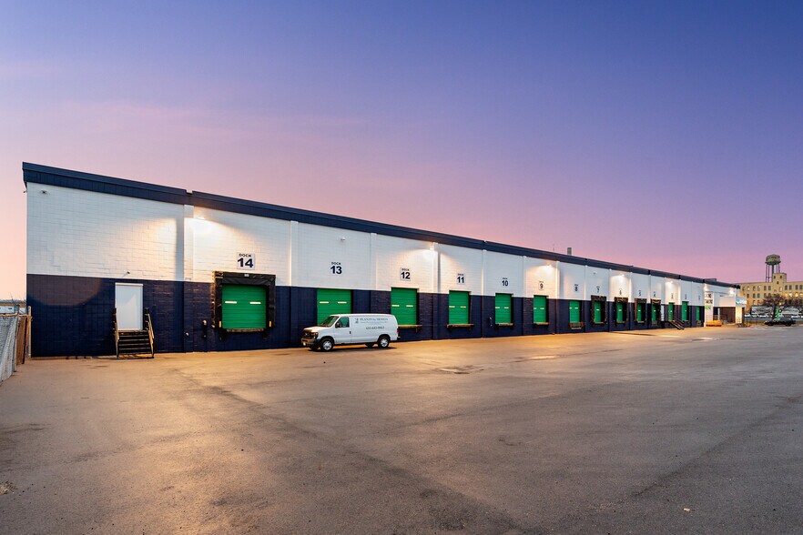 More Photos Of 5150 Colorado Blvd, Denver Warehouse For Lease