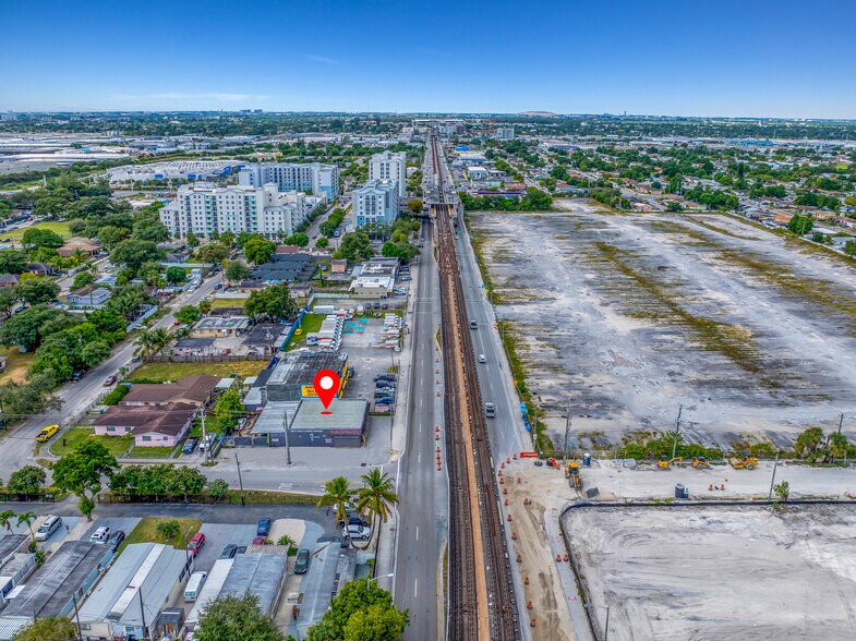 More Photos Of 3000 NW 79th St, Miami Auto Repair For Lease