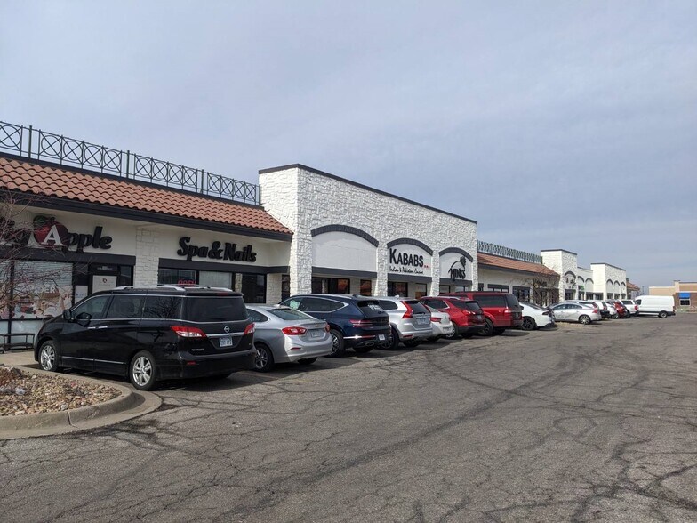 More Photos Of 3101 N Rock Rd, Wichita Unknown For Lease