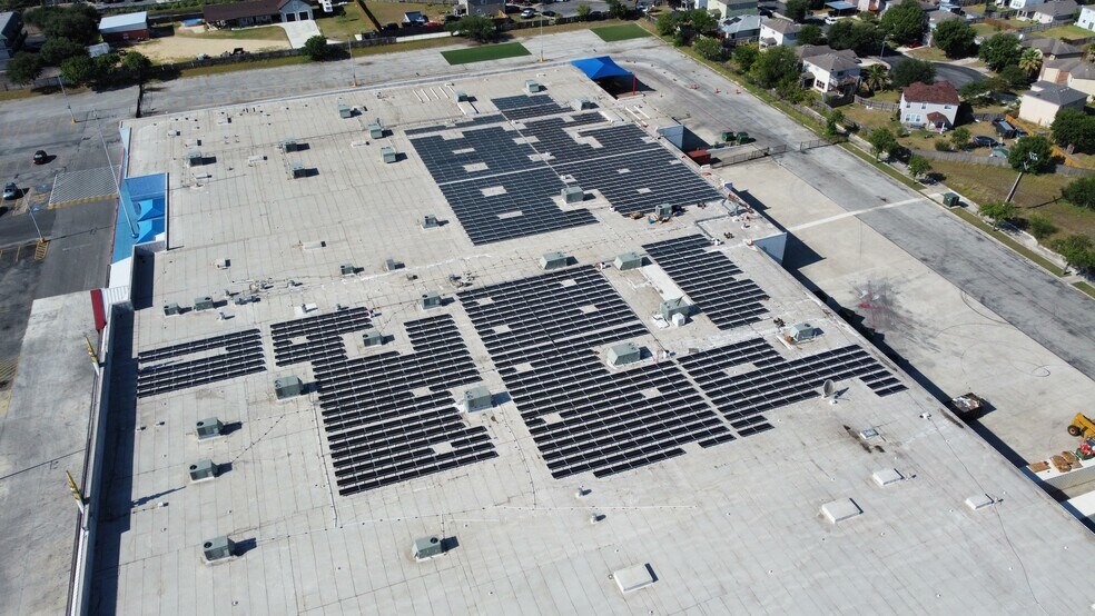 More Photos Of 2015 SW Loop 410, San Antonio Freestanding For Sale