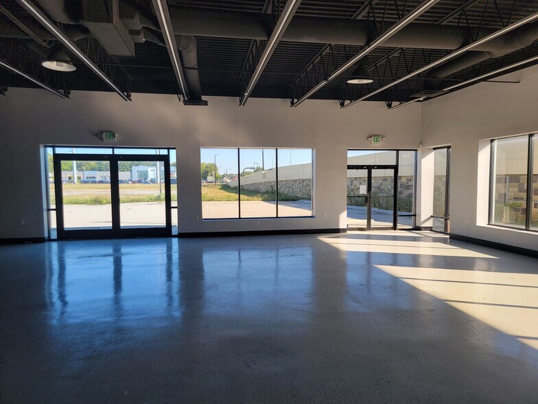 More Photos Of 9445 Haver Way, Indianapolis Freestanding For Sale