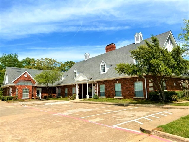 Primary Photo Of 1115 Memorial Dr, Denison Medical For Lease