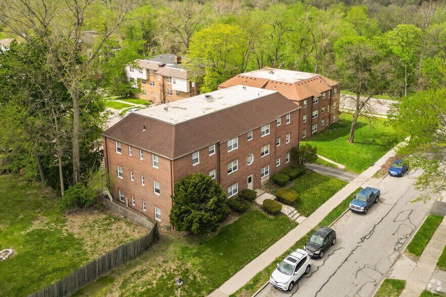 More Photos Of 2155 Perth St, Toledo Apartments For Sale